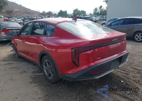 2025 Kia K4 Lxs z USA, uszkodzony, nr VIN 3KPFT4DE3SE135868